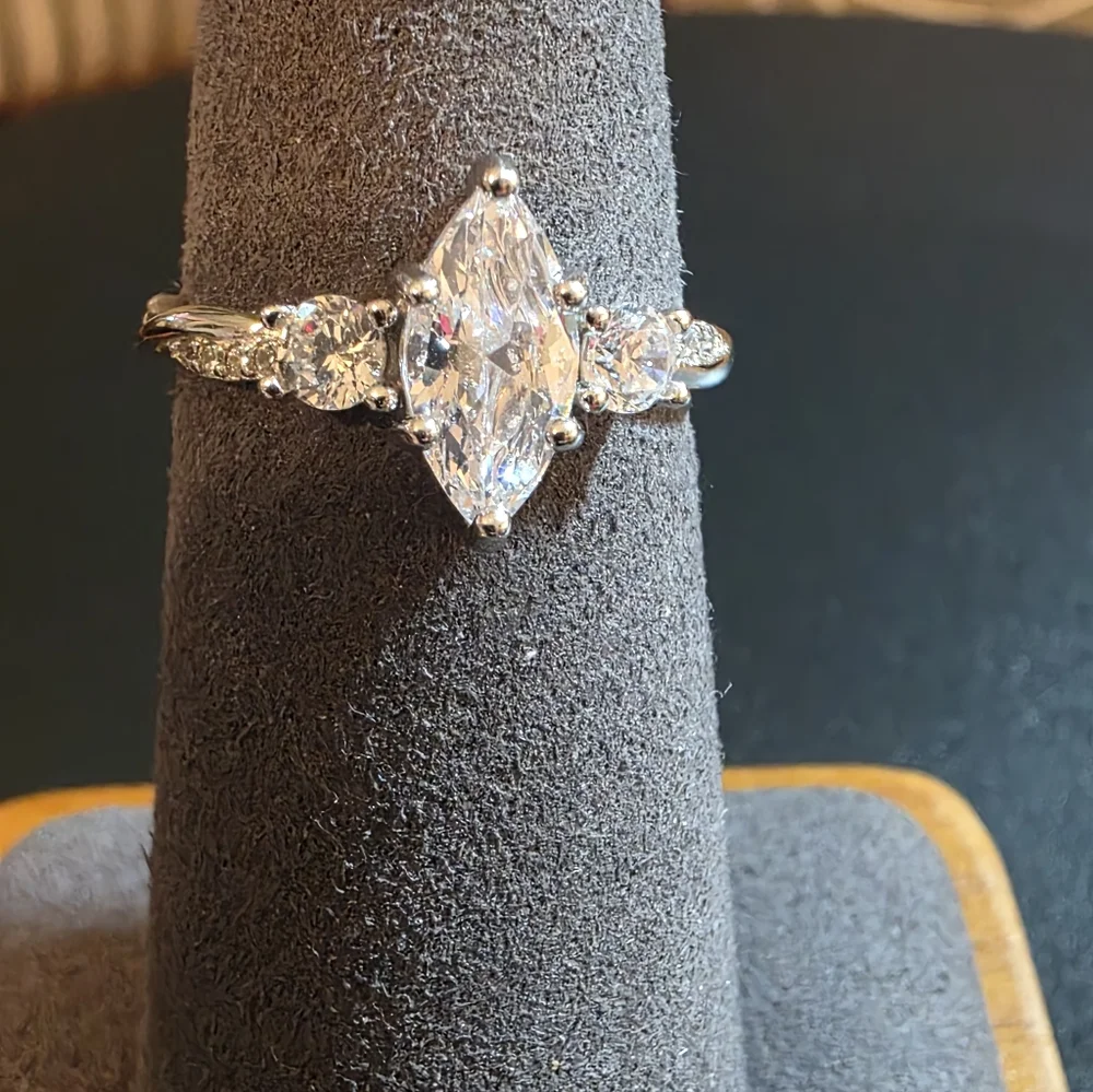 ANU JEWELRY S925  Silver  MOSSIONITE Marquise  Cut Ring. - Picture 5 of 11